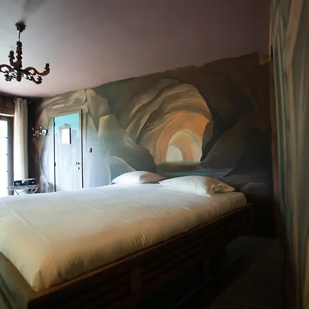 Western-city Guest house 3*