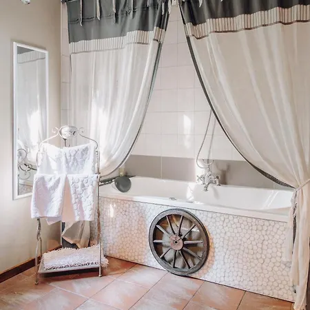 Vendégház Western-city 3*