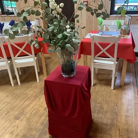 Western-city 샤드폰테인