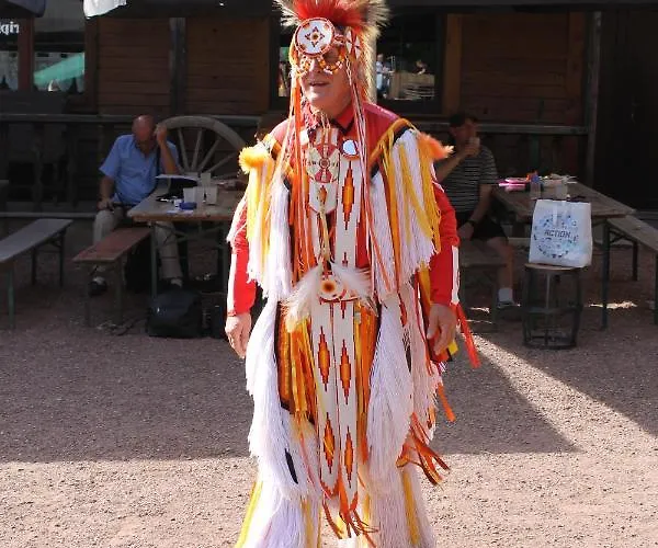 Western-city Гостевой дом Шофонтен